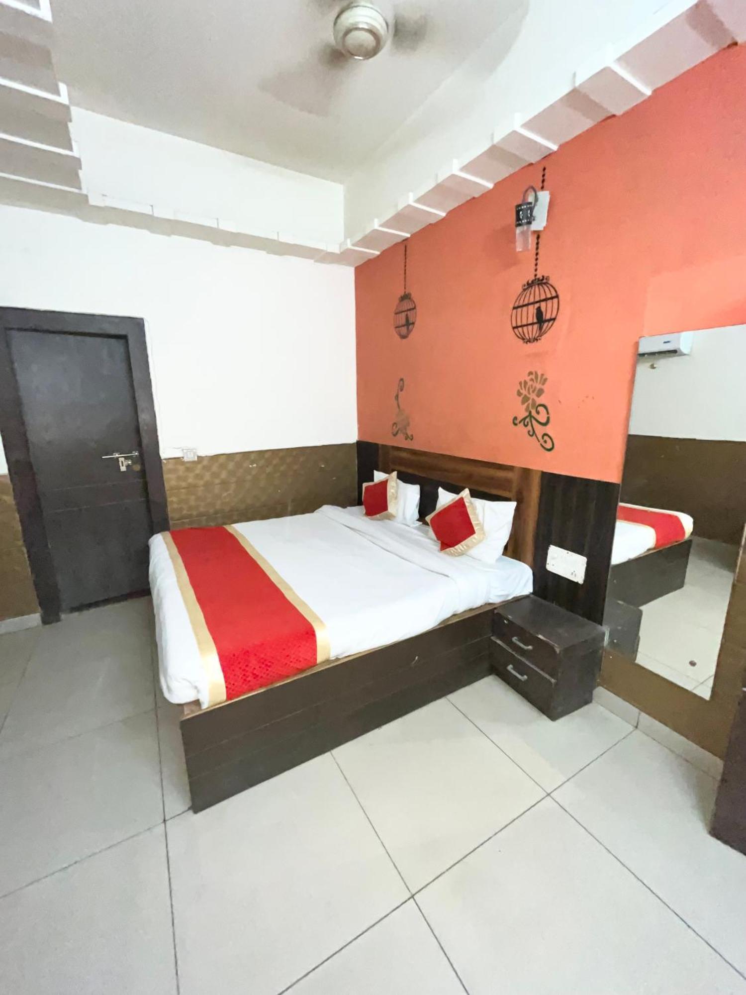 Royal Taj View 5*